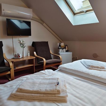 Hotel Bily Konicek Trebon Luaran gambar