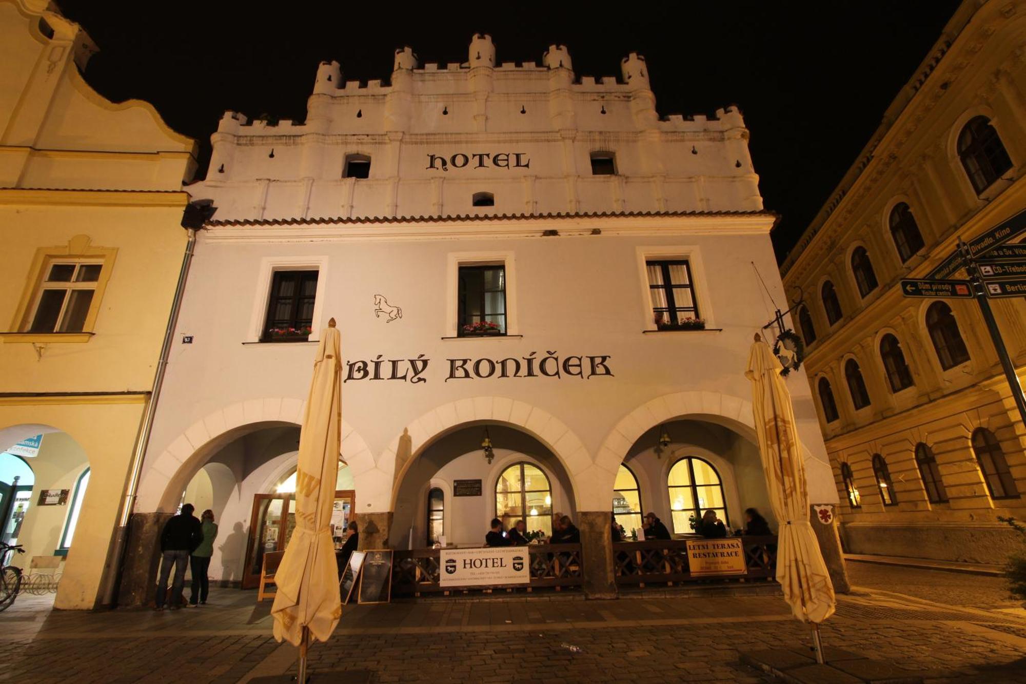 Hotel Bily Konicek Trebon Luaran gambar