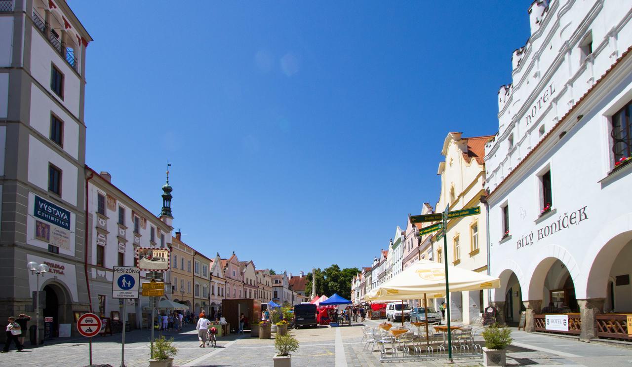 Hotel Bily Konicek Trebon Luaran gambar