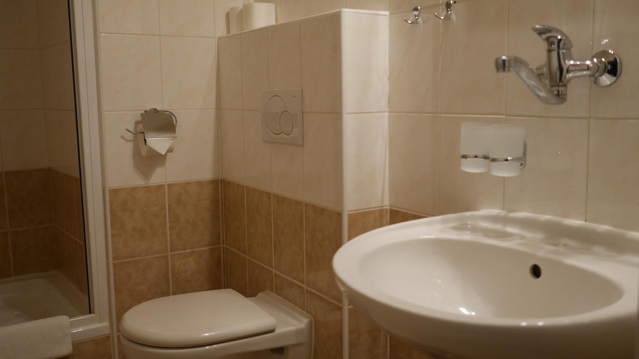 Hotel Bily Konicek Trebon Luaran gambar