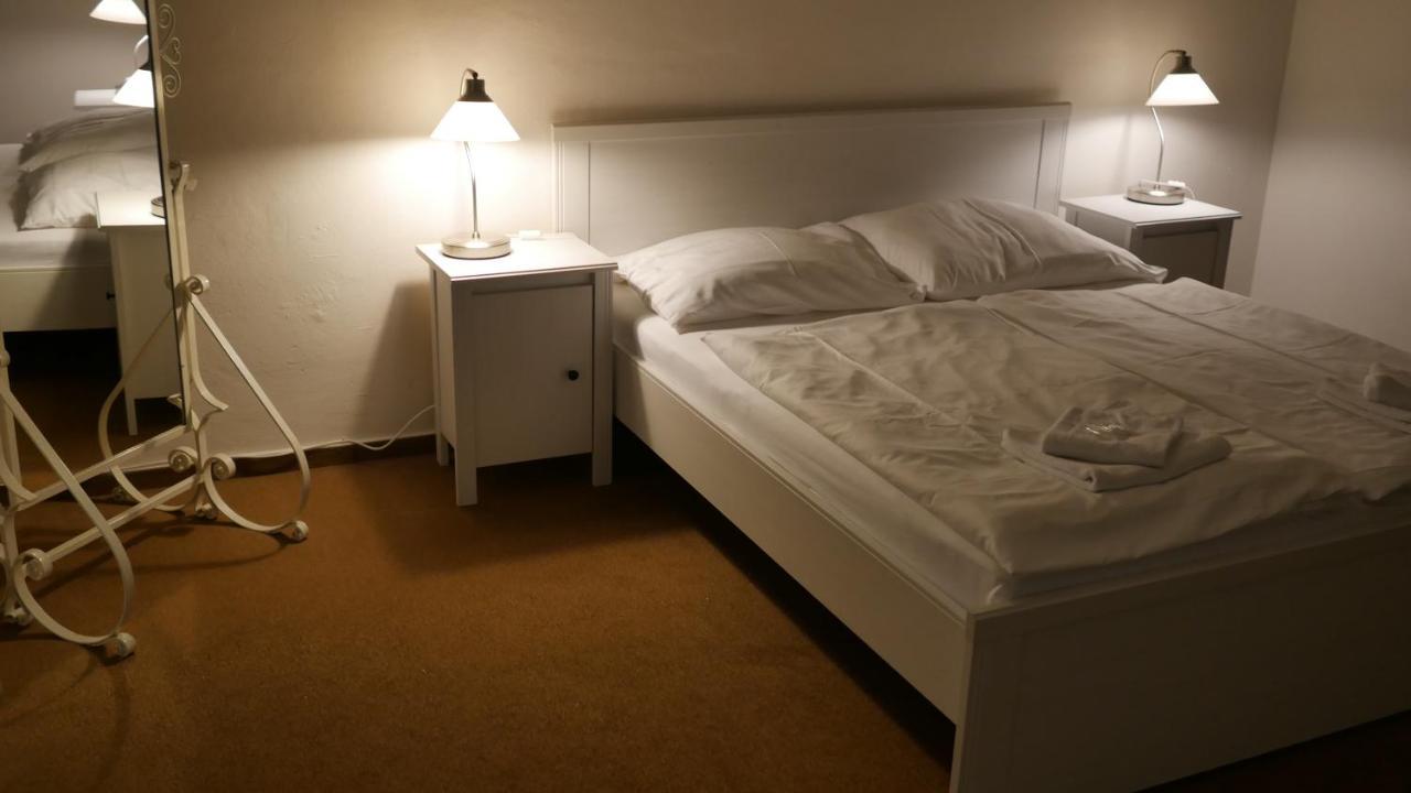 Hotel Bily Konicek Trebon Luaran gambar